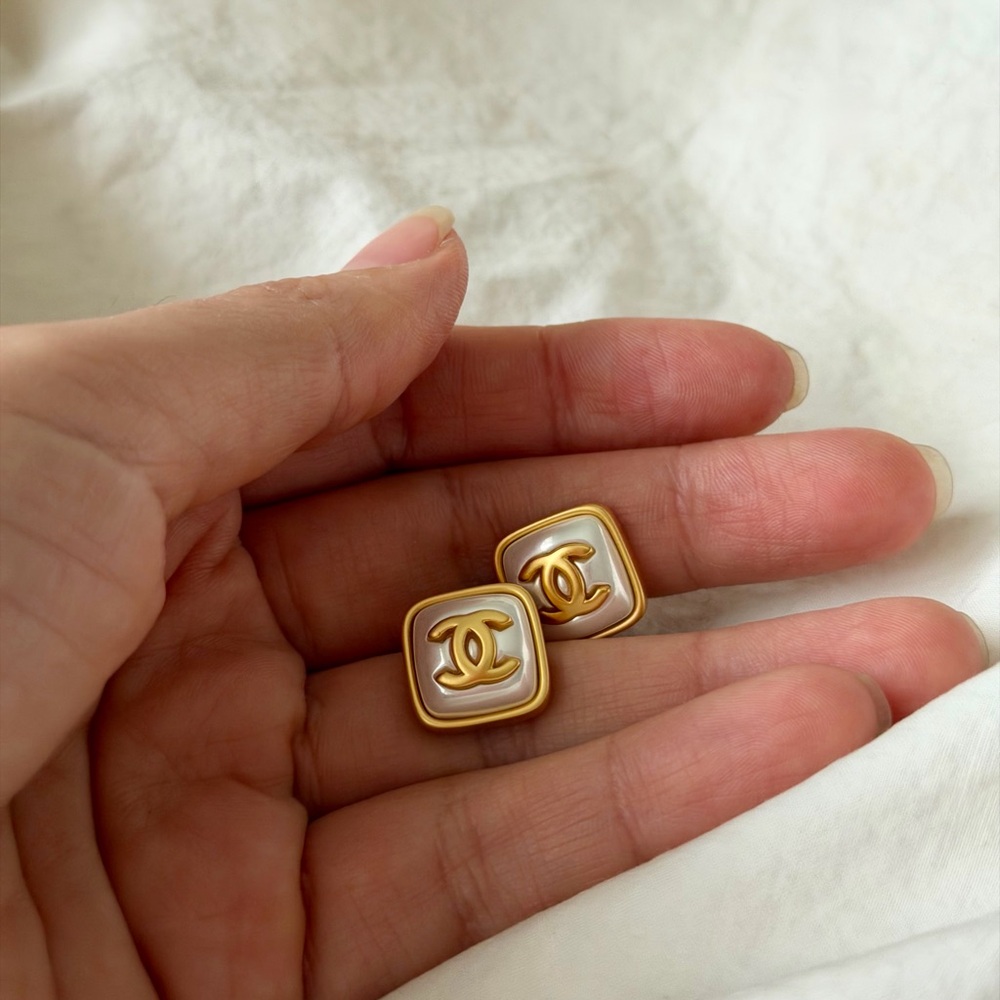 CHANEL Gold and Cream Square Earrings - Picture 13 of 15